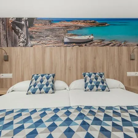 Apartament Niko Santa Eularia des Riu